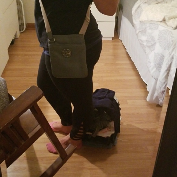 Authentic Michael Kors 👜 - Picture 2 of 3