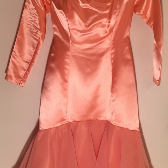 New price reduction! Peach Posh Perfect - Picture 4 of 8