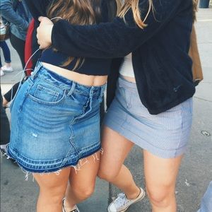 Meet your Posher, Ella