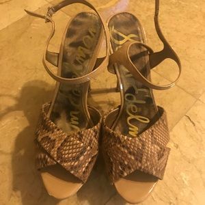 Sam Edelman tan/snake skin sandals - size 8