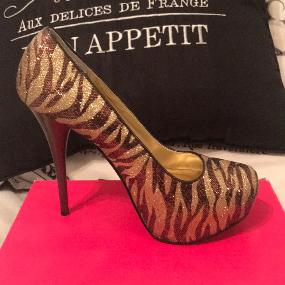 Glitter 41/2 inch heel worn only once