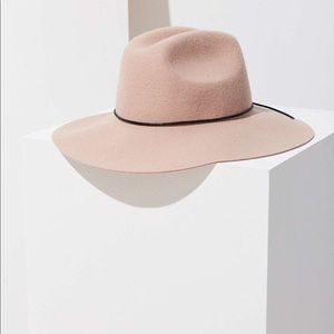 urban outfitter tie back wide brim hat