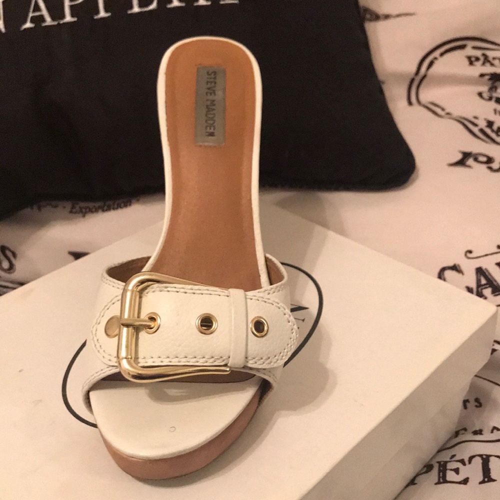 White 31/2 inch heel