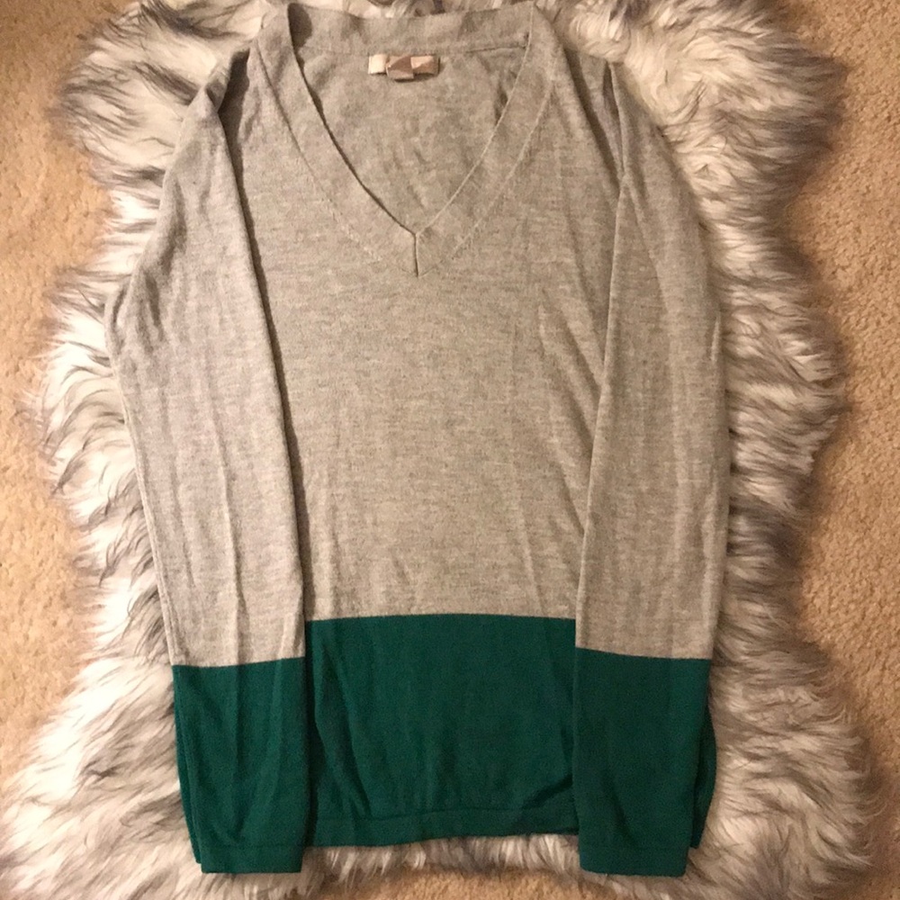 Banana Republic Sweater Size S