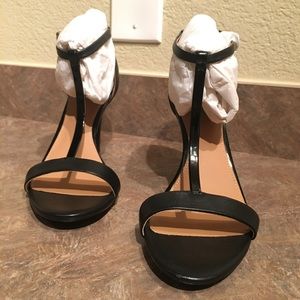 ‼️Moving sale‼️Brand new Calvin Klein heels!