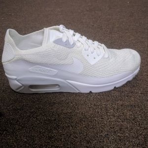 White air max 90 ultra flyknit