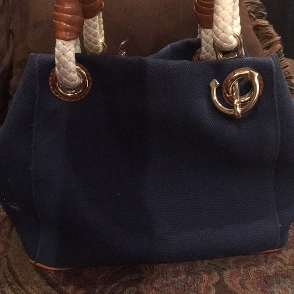 ❌❌SOLD❌❌Michael Kors purse - Picture 2 of 6