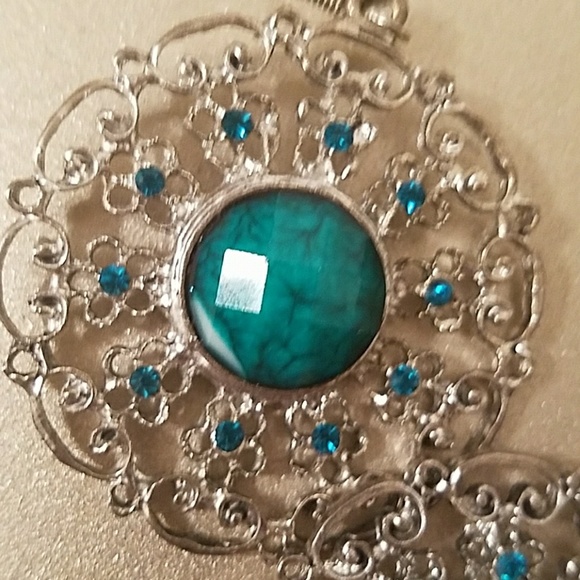 Intricate silver and turquoise earings - Picture 5 of 5