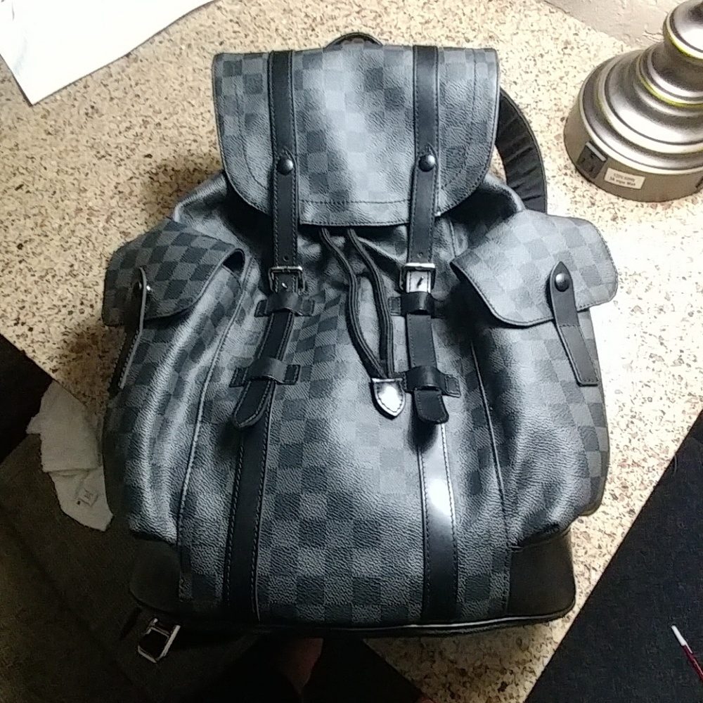 Louis vuitton damier backpack