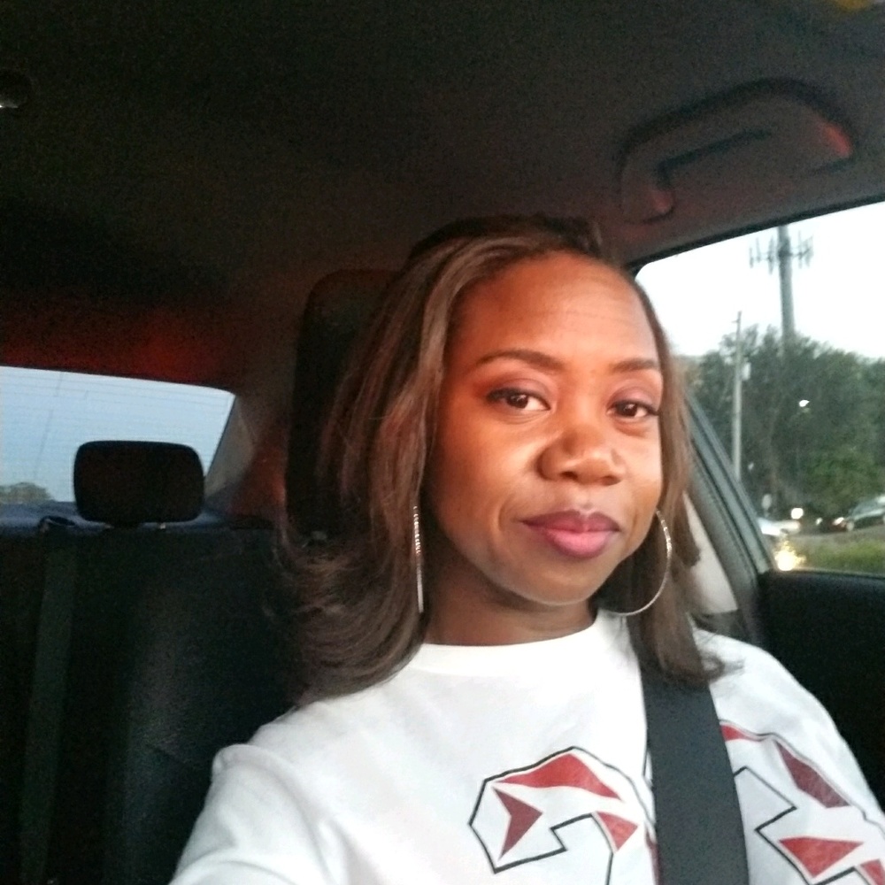 Meet your Posher, Anitra