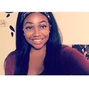 Meet your Posher, Natalie