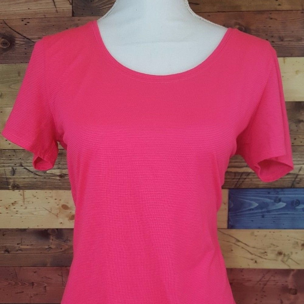Under Armour Run Women's FItted Heat Gear Shirt