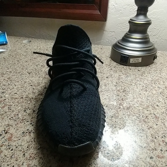 Yeezy bred v2. Real - Picture 2 of 3