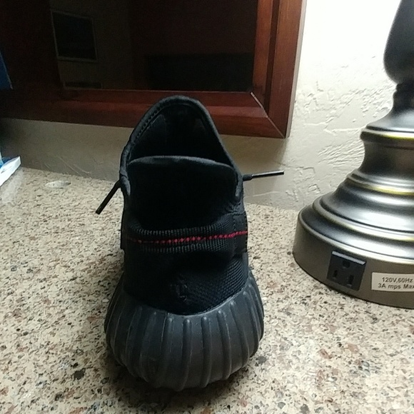 Yeezy bred v2. Real - Picture 3 of 3