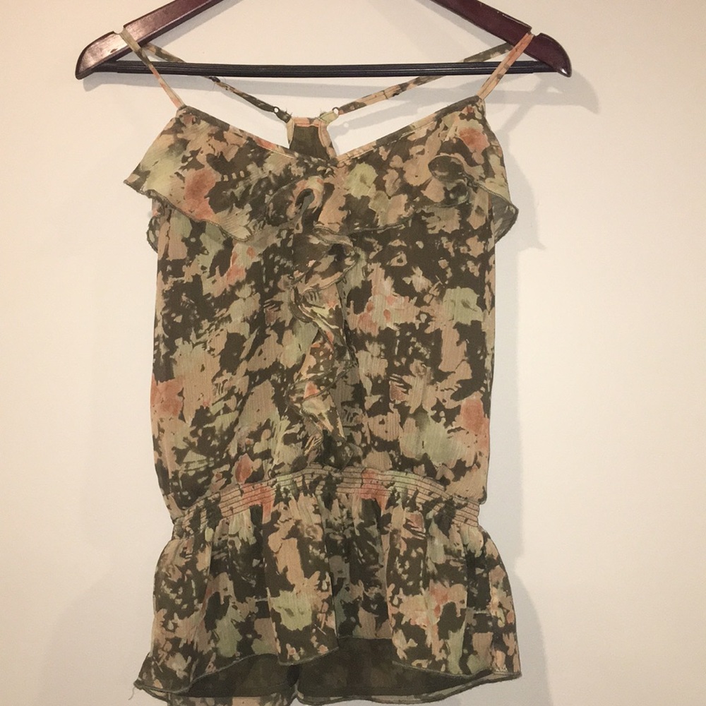 Ruffle camouflage print tank top