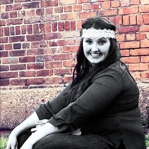 Meet your Posher, Maegan