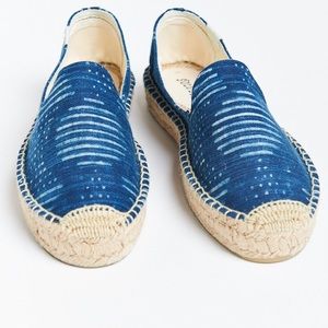 NWT Mumu Saludos size 7.5