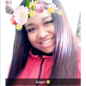 Meet your Posher, Kayla