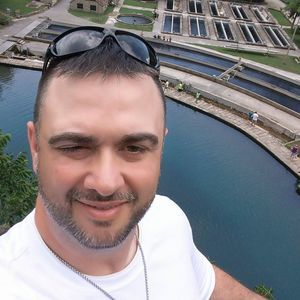 Meet your Posher, Don