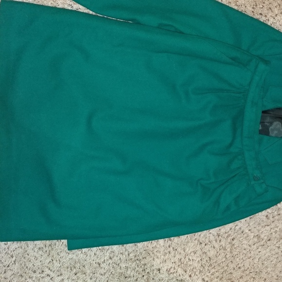 Vintage Two-Piece Green Blazer and Skirt - Picture 2 of 3