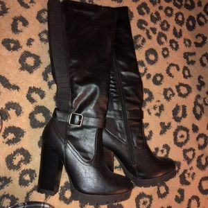 Black heel boots