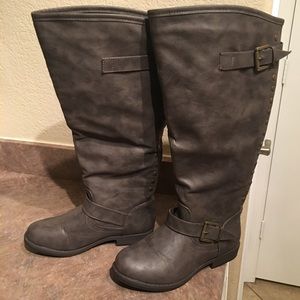 ‼️Reduced Price‼️Cute grey knee-high boots!