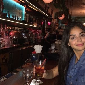 Meet your Posher, Iyla