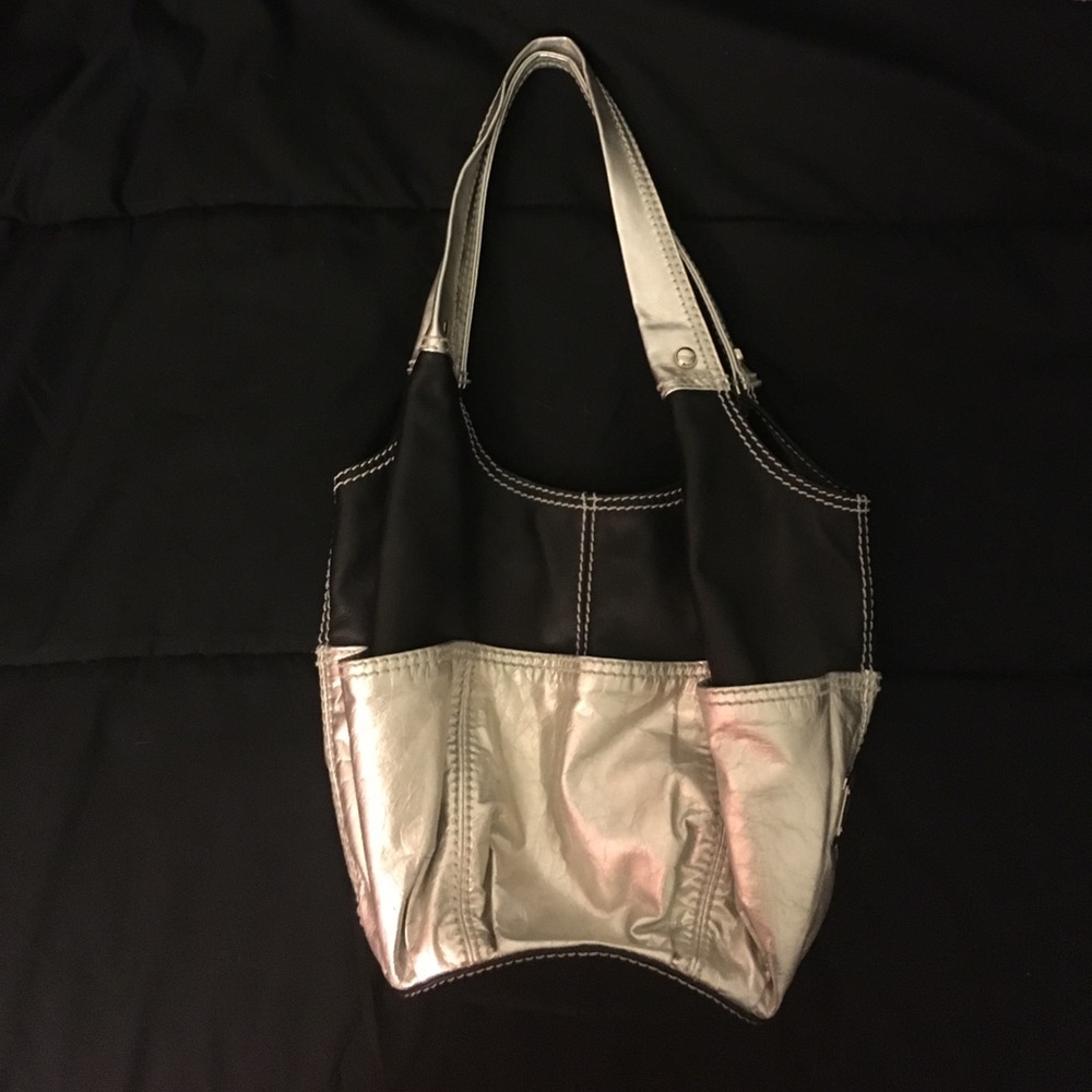 B. Makowsky purse