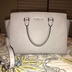 Michael Kors Large Selma Handbag