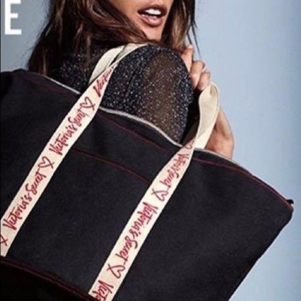 NWT VS Tote