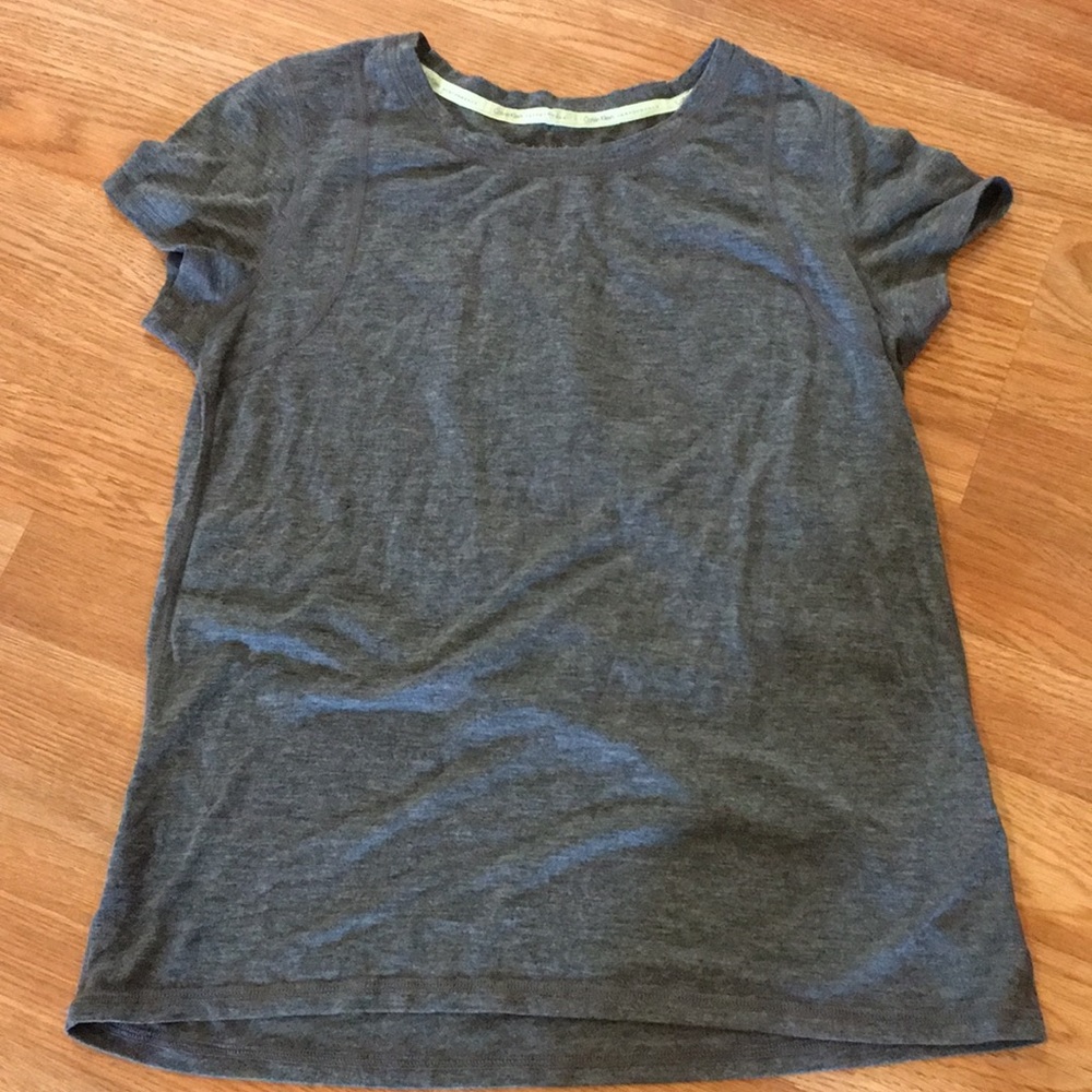 Kenneth Cole work out Tee