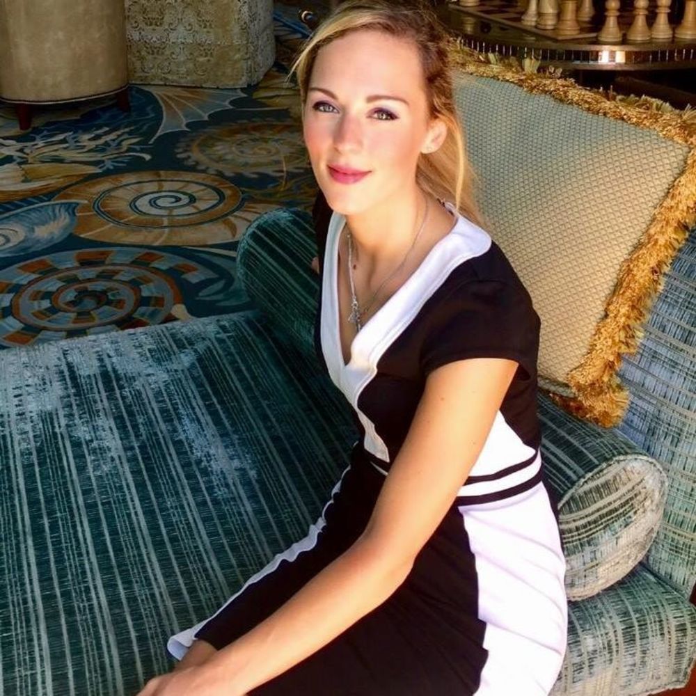 Meet your Posher, Viviane