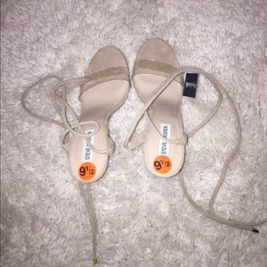 Brand New Steve Madden Lace Up Suede Heels ✨