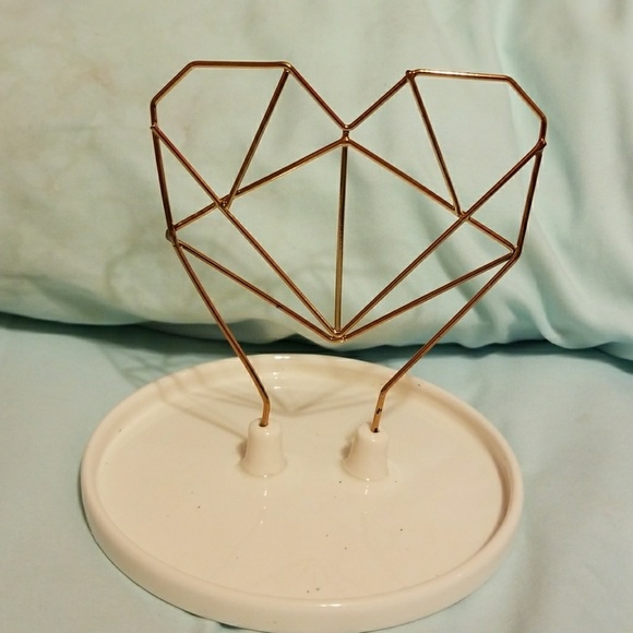 Wire heart ceramic jewelry holder NWOT - Picture 2 of 3