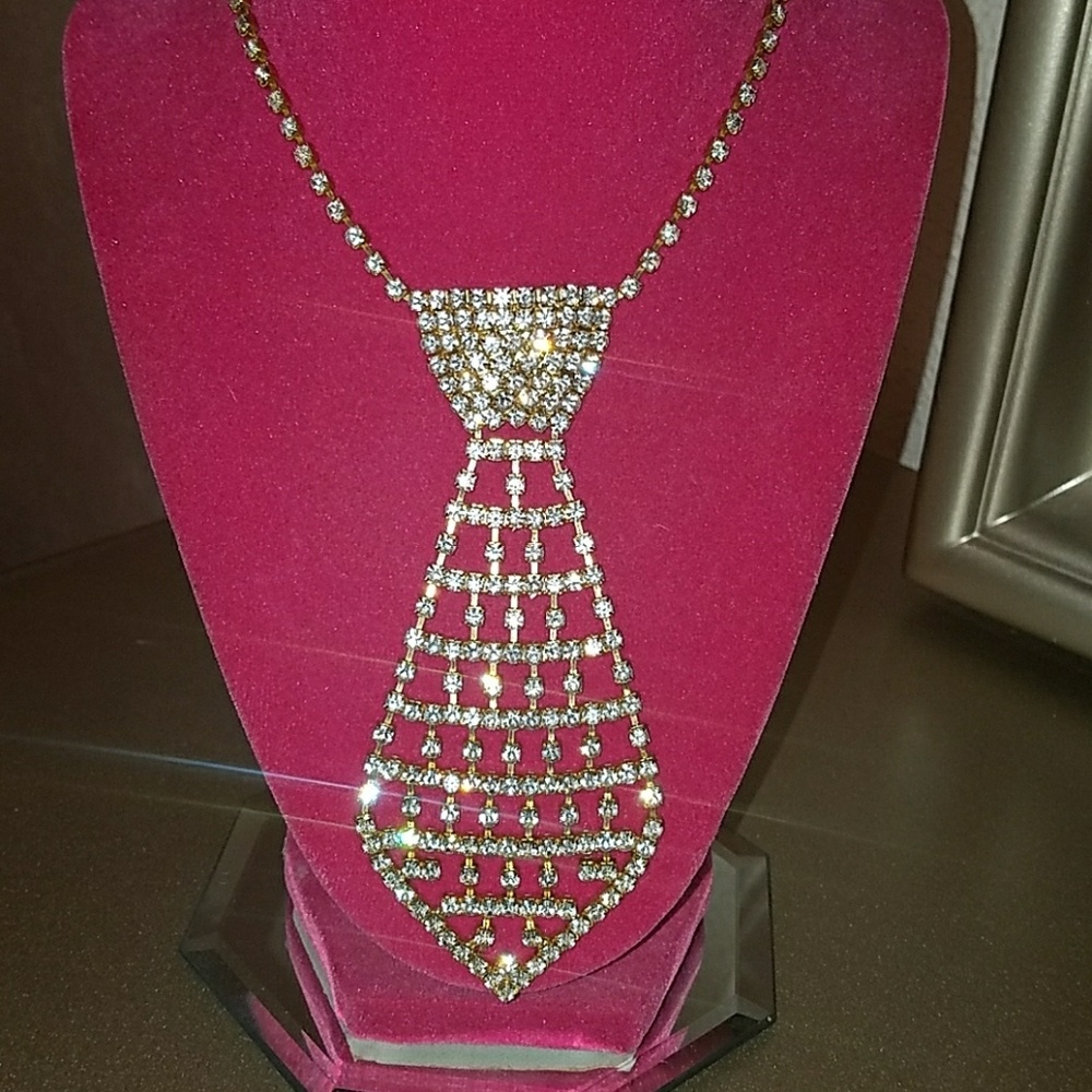 Jeweled tie choker length necklace on gold chain