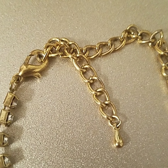 Jeweled tie choker length necklace on gold chain - Picture 6 of 8