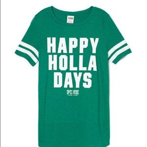 PINK by VS “Happy Holla Days” Christmas 🎄 Tee