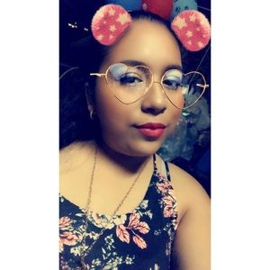 Meet your Posher, Yahaira
