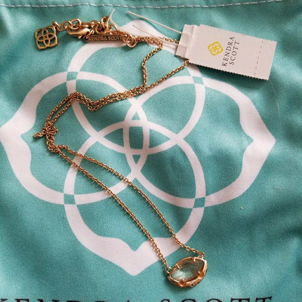 NWT Mikka Necklace