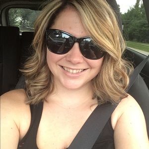 Meet your Posher, Christy