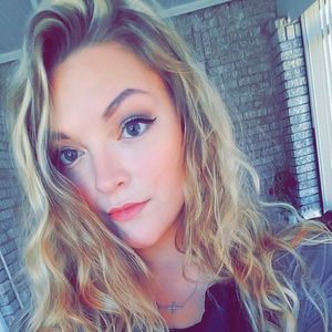 Meet your Posher, Reagan