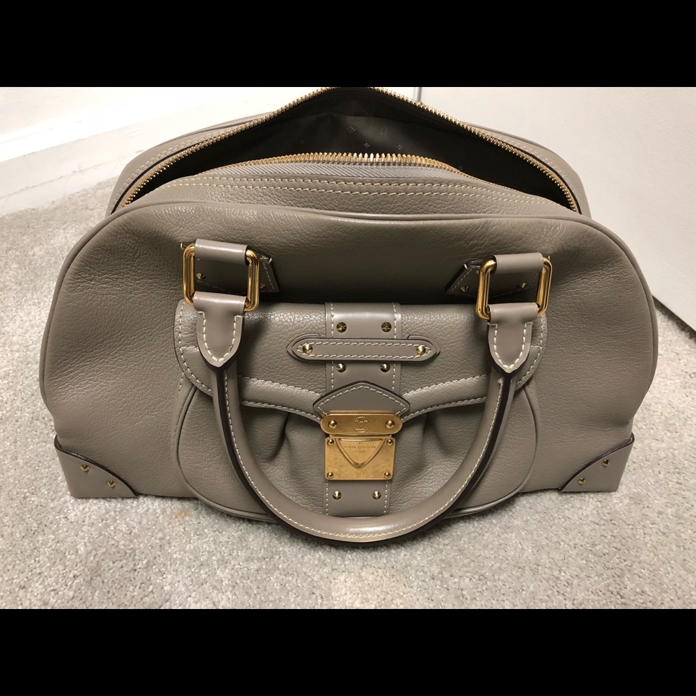 Louis Vuitton limited edition bag. 100% authentic.