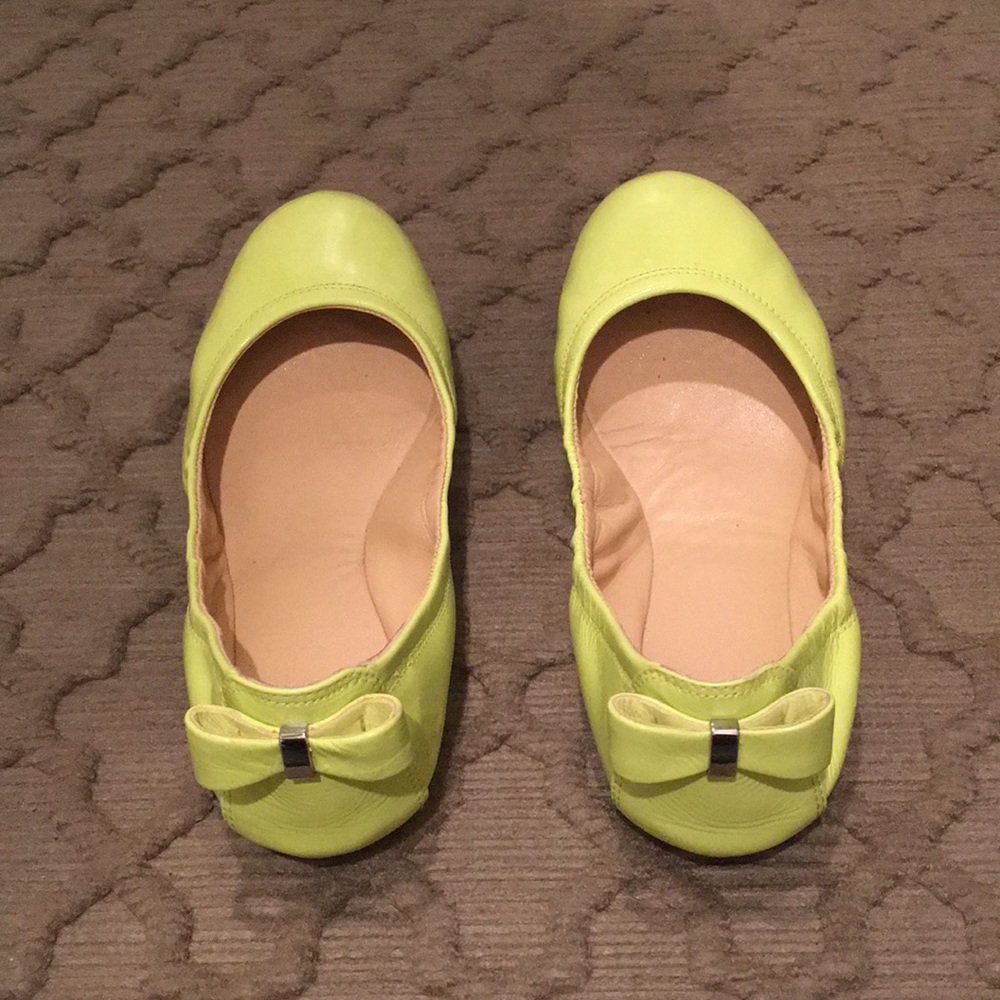 Bright citron leather Cole Haan flats!