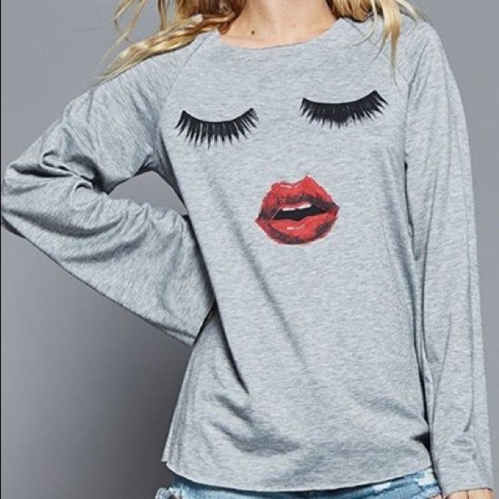 Bat your lashes top🖤