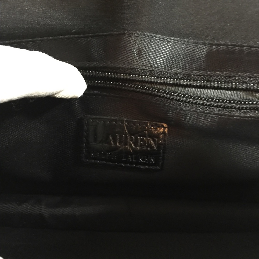 Not Available - image 2