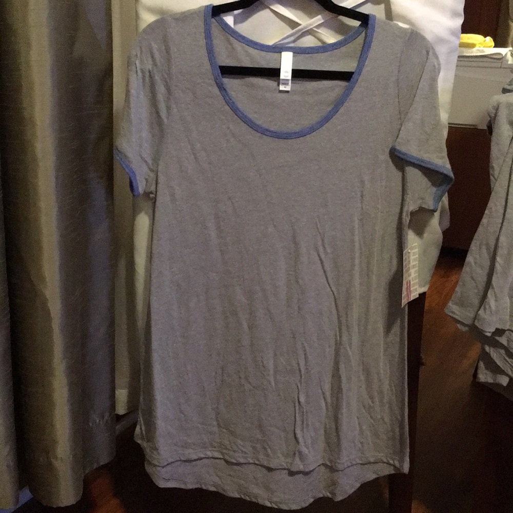 LulaRoe Classic T