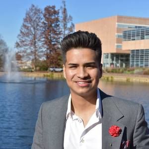 Meet your Posher, Kenneth