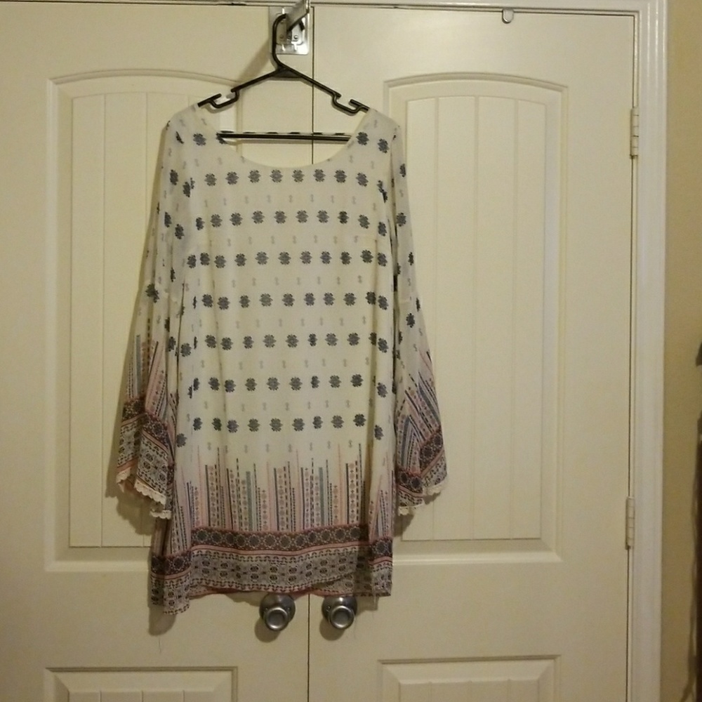 Boho style dress, flared sleeves