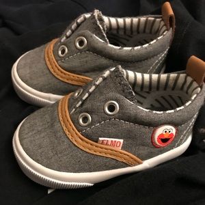 Elmo Training Shoes