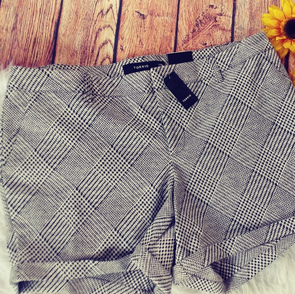 CCO NWT Torrid herringbone trouser shorts size 20 - Picture 4 of 8